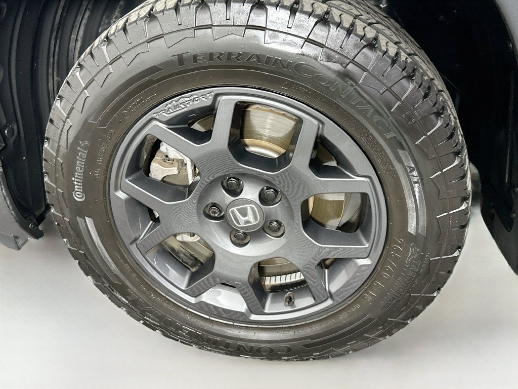 Used 2023 Honda Pilot TrailSport image 33