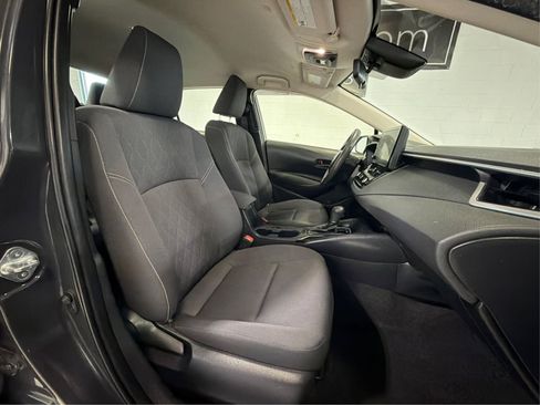 Used 2023 Toyota Corolla LE FWD image 14