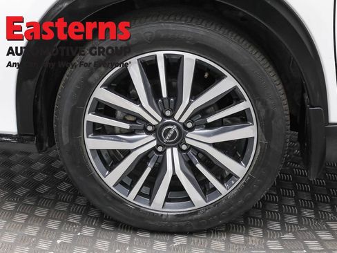 Used 2023 Nissan Kicks SV image 32