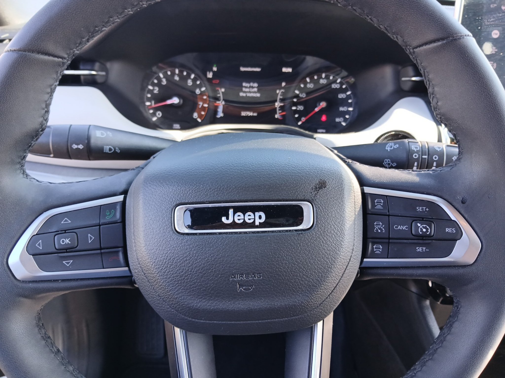 Used 2025 Jeep Compass Limited AWD/4WD image 14
