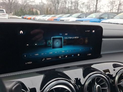 Used 2021 Mercedes-Benz CLA 250 4MATIC image 28