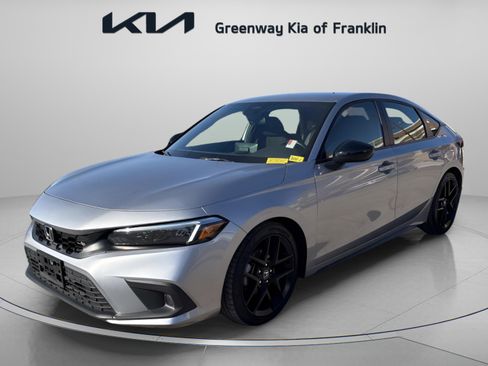 Used 2024 Honda Civic Sport image 3