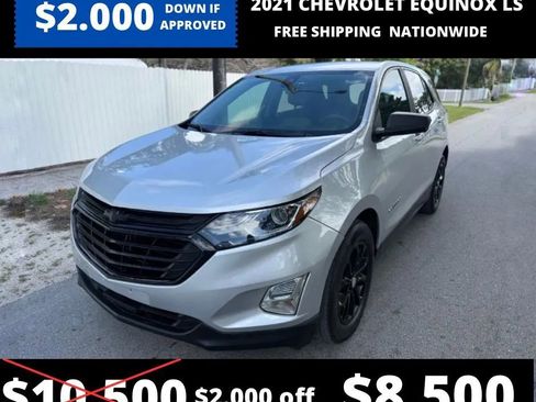 Used 2021 Chevrolet Equinox LS w/ LS Convenience Package FWD image 2