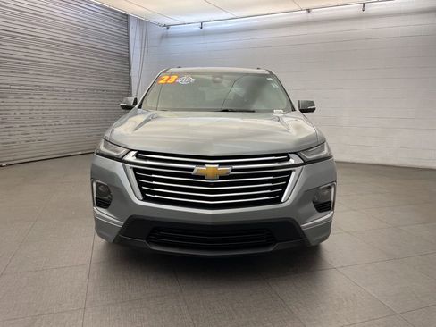 Used 2023 Chevrolet Traverse Premier image 11
