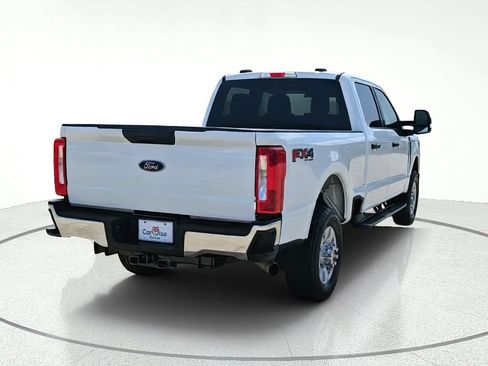 Used 2024 Ford F350 XLT w/ FX4 Off-Road Package AWD/4WD image 9
