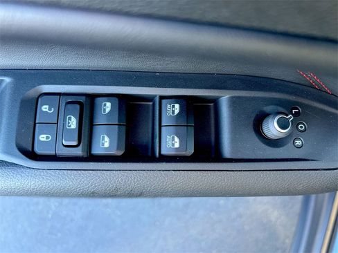 Used 2024 Jeep Compass Trailhawk image 20