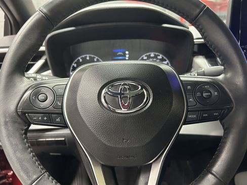 Used 2024 Toyota Corolla SE w/ SE Premium Package FWD image 18