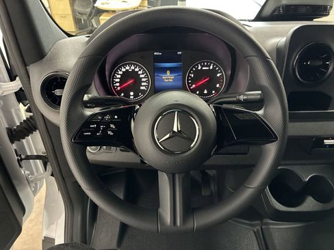 New 2025 Mercedes-Benz Sprinter 2500 image 8