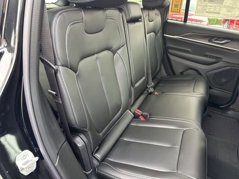 New 2025 Jeep Grand Cherokee Limited w/ Black Appearance Package AWD/4WD image 53