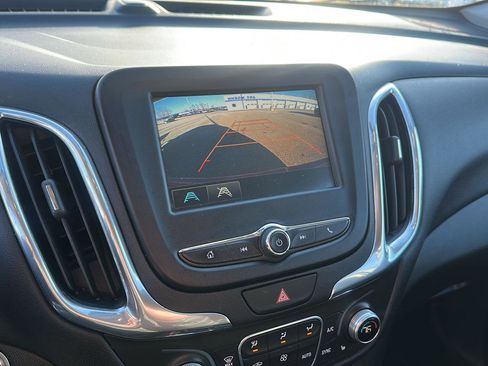 Used 2018 Chevrolet Equinox LT image 34