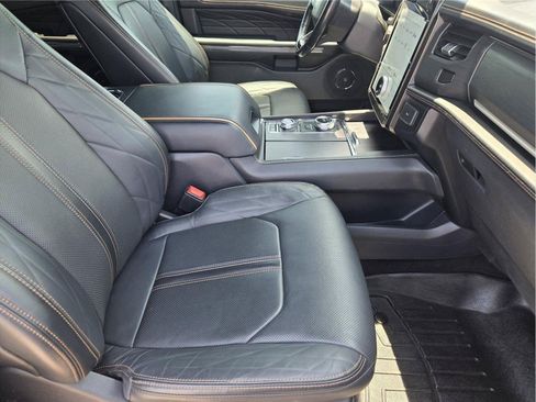 Used 2023 Ford Expedition Max Platinum AWD/4WD image 20