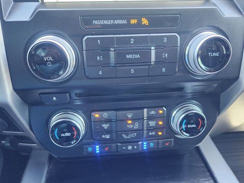 Used 2018 Ford F150 Platinum w/ Technology Package AWD/4WD image 25