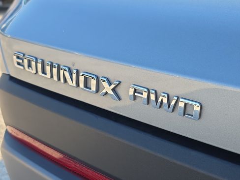 Used 2025 Chevrolet Equinox LT AWD/4WD image 10