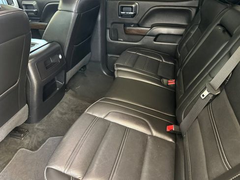 Used 2018 GMC Sierra 1500 Denali w/ Denali Ultimate Package AWD/4WD image 12