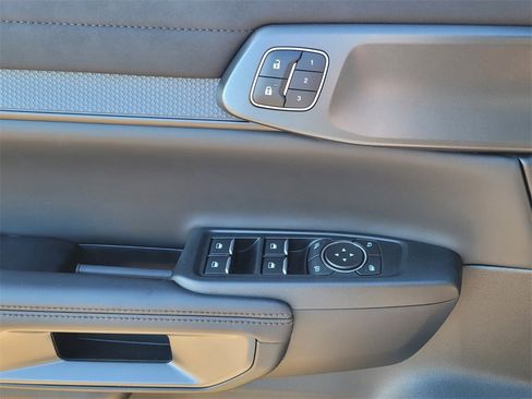 New 2025 Ford Ranger Raptor image 26