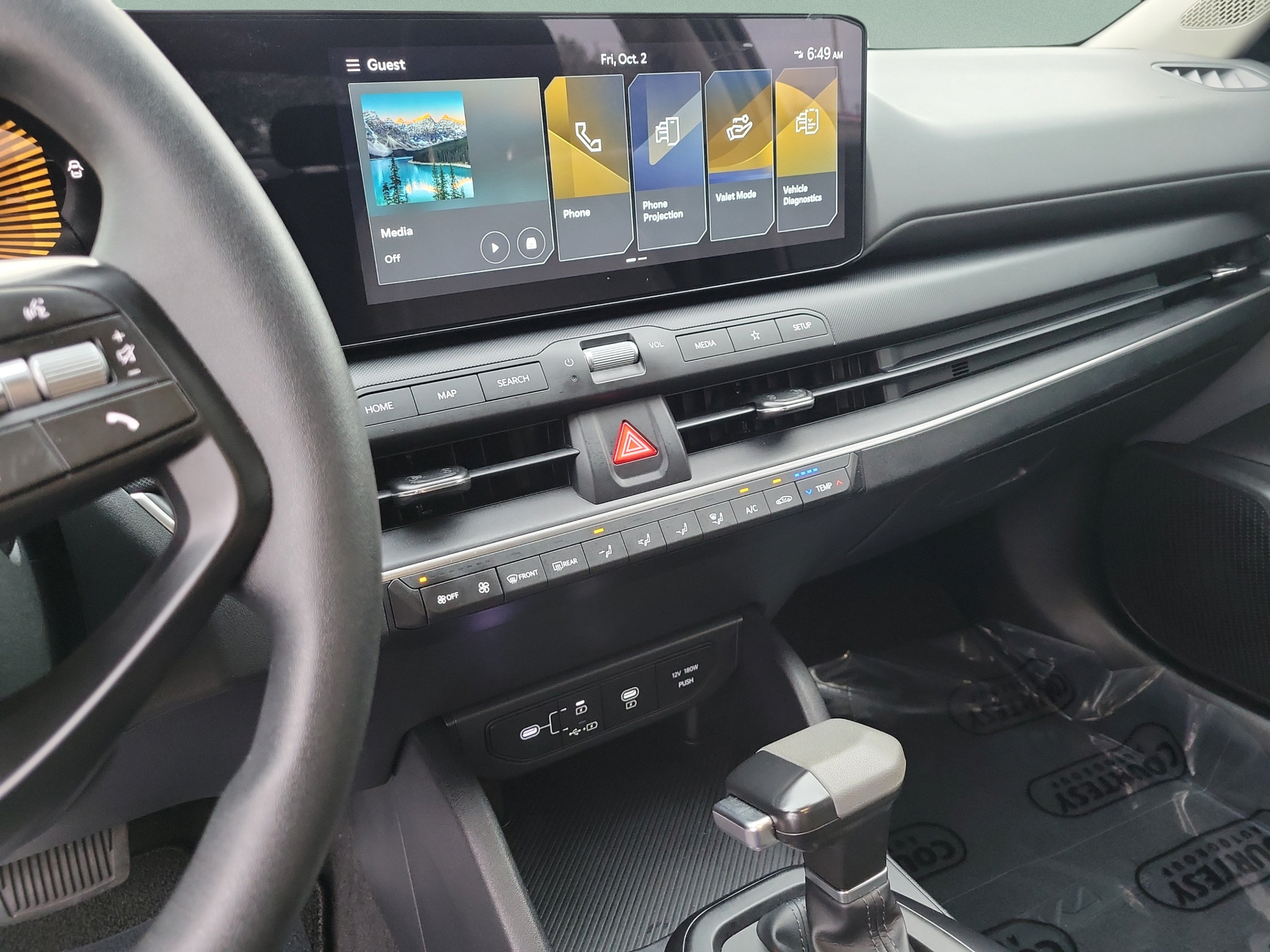 Certified 2025 Kia K4 FWD image 24