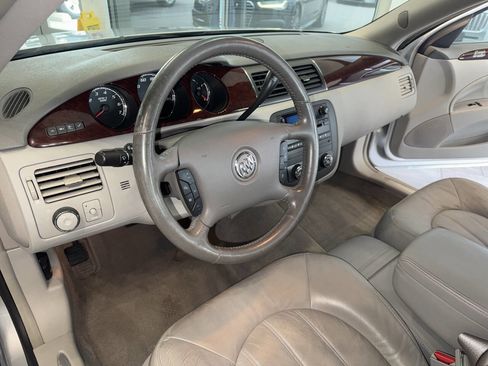 Used 2010 Buick Lucerne CXL image 20