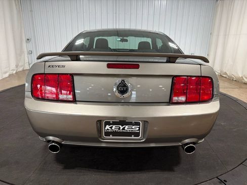 Used 2005 Ford Mustang GT RWD image 7