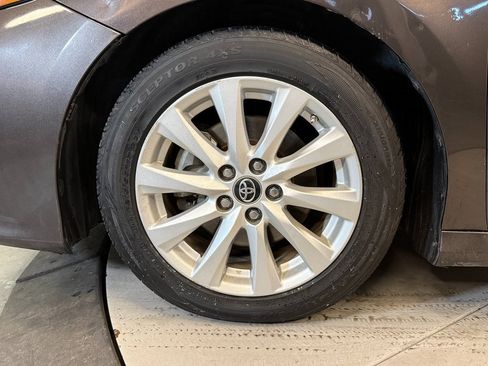 Used 2018 Toyota Camry LE image 24