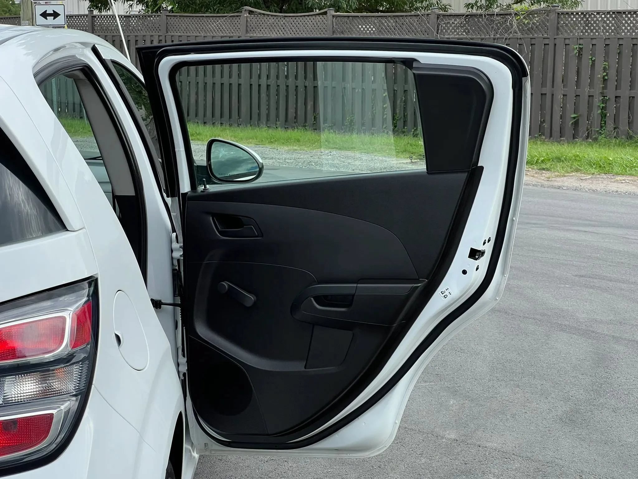 Used 2017 Chevrolet Sonic LT FWD image 35