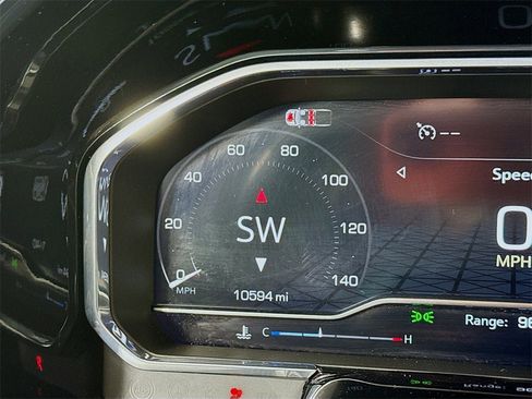 Used 2025 GMC Sierra 1500 SLE image 6