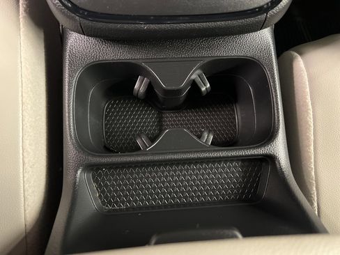 Used 2023 Honda CR-V EX-L image 17