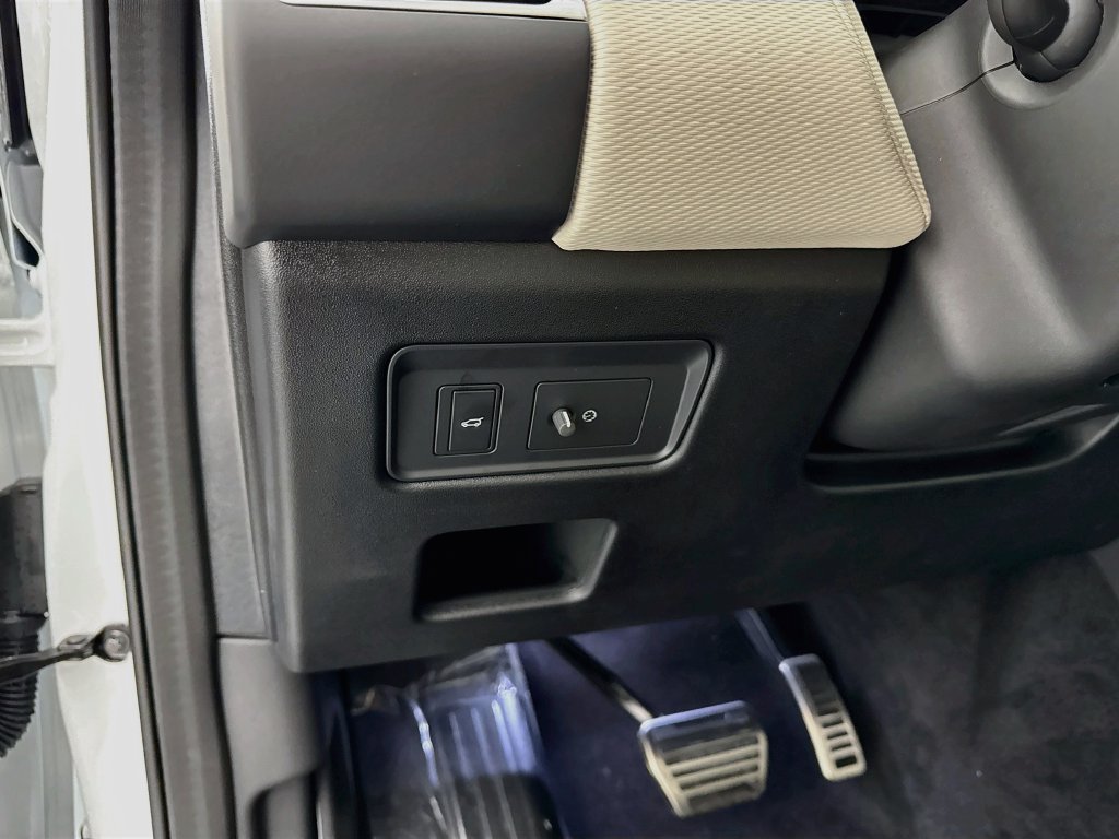 New 2026 Land Rover Discovery Dynamic SE AWD/4WD image 10