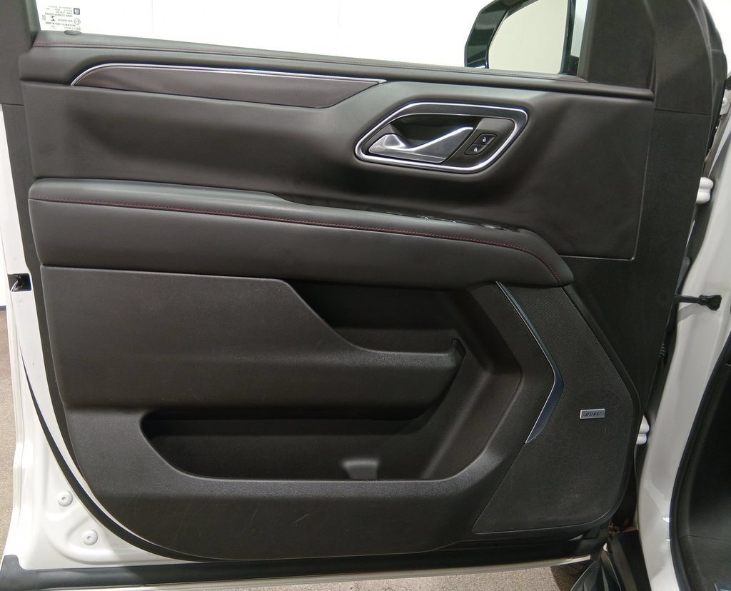 Used 2021 Chevrolet Suburban RST AWD/4WD image 16