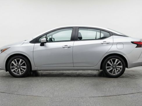Used 2025 Nissan Versa SV FWD image 5