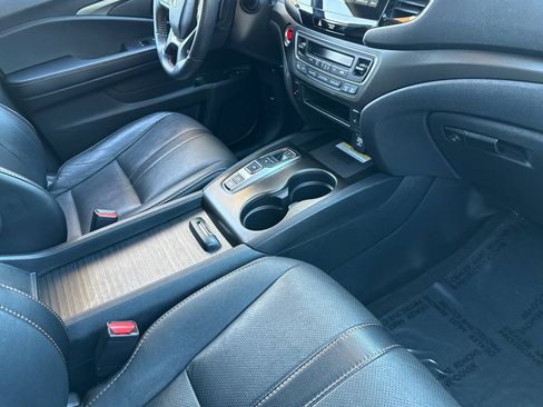 Used 2022 Honda Pilot TrailSport image 33