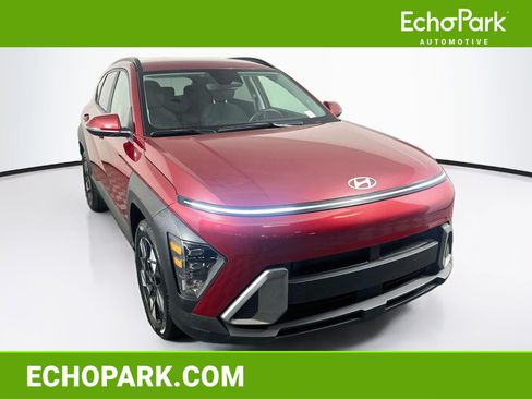 Used 2025 Hyundai Kona SEL FWD image 1