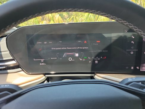 Used 2025 Audi Q5 Premium w/ Convenience Package AWD/4WD image 29