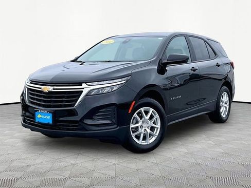 Used 2024 Chevrolet Equinox LS AWD/4WD image 3