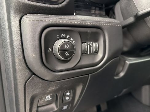 Used 2026 RAM 1500 Limited AWD/4WD image 18