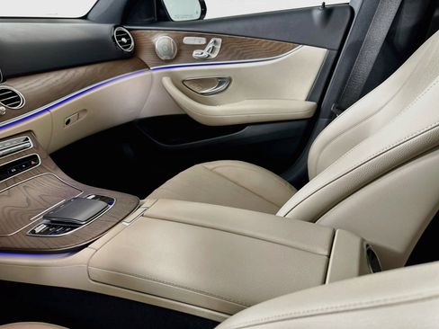 Used 2022 Mercedes-Benz E 350 Sedan image 26