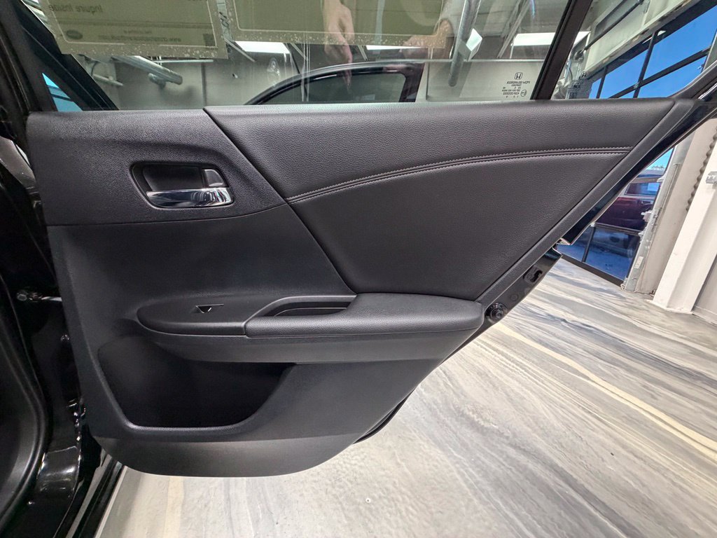 Used 2016 Honda Accord EX-L image 46