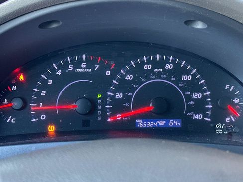 Used 2010 Toyota Camry LE FWD image 21