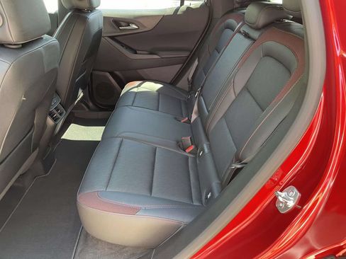 Used 2025 Chevrolet Equinox RS w/ Safety and Technology Package FWD image 8