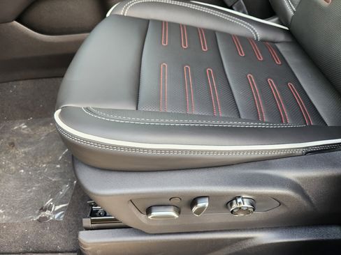 New 2026 GMC Yukon AT4 Ultimate image 18