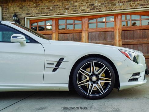 Used 2015 Mercedes-Benz SL 550 image 61