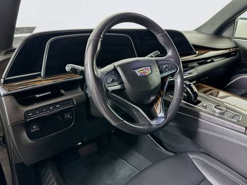 Used 2024 Cadillac Escalade ESV Luxury w/ LPO, Floor Liner Package image 10