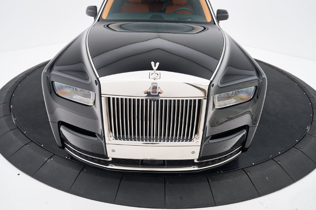 Used 2026 Rolls-Royce Phantom Sedan RWD image 19