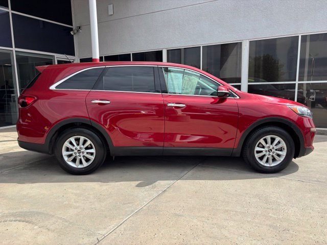 Used 2019 Kia Sorento FWD image 2