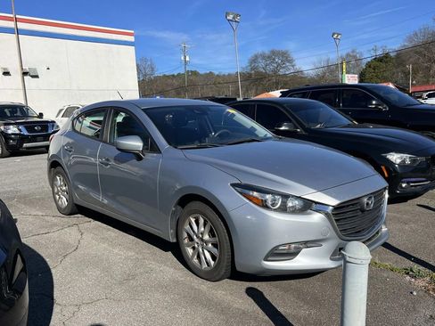 Used 2018 MAZDA MAZDA3 Sport image 1