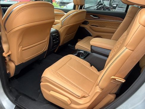 Certified 2025 Jeep Grand Cherokee L Summit AWD/4WD image 25
