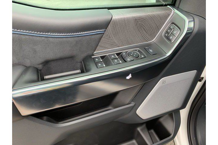 New 2025 Ford F250 Platinum AWD/4WD image 9