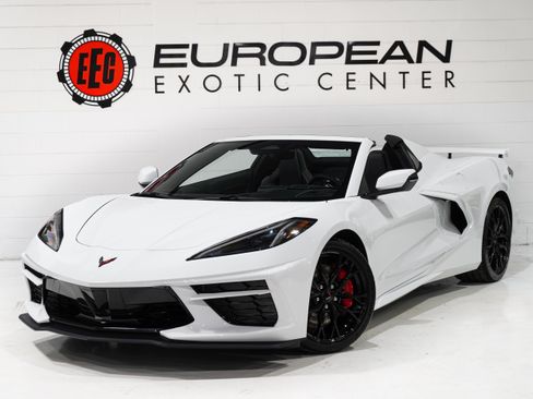 Used 2026 Chevrolet Corvette Stingray Convertible w/ Z51 Performance Package RWD image 4