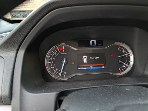 Used 2017 Honda Pilot EX-L image 10