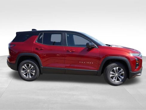 New 2026 Chevrolet Equinox LT w/ Safety and Technology Package image 2