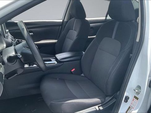 Used 2024 Nissan Sentra SV FWD image 20